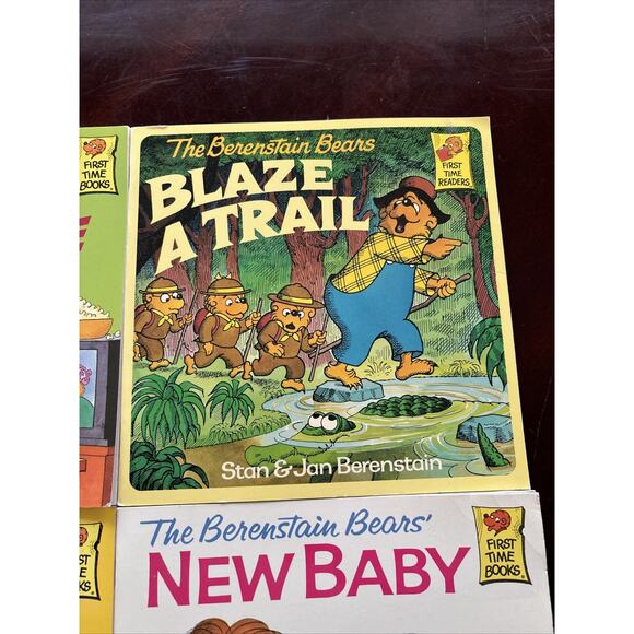 The Betenstain Bears Forst Time Books Set Of 5 - Picture 5 of 7